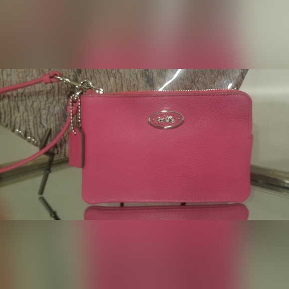 COACH Pink Refined Grain Leather Wristlet - Picture 3 of 9
